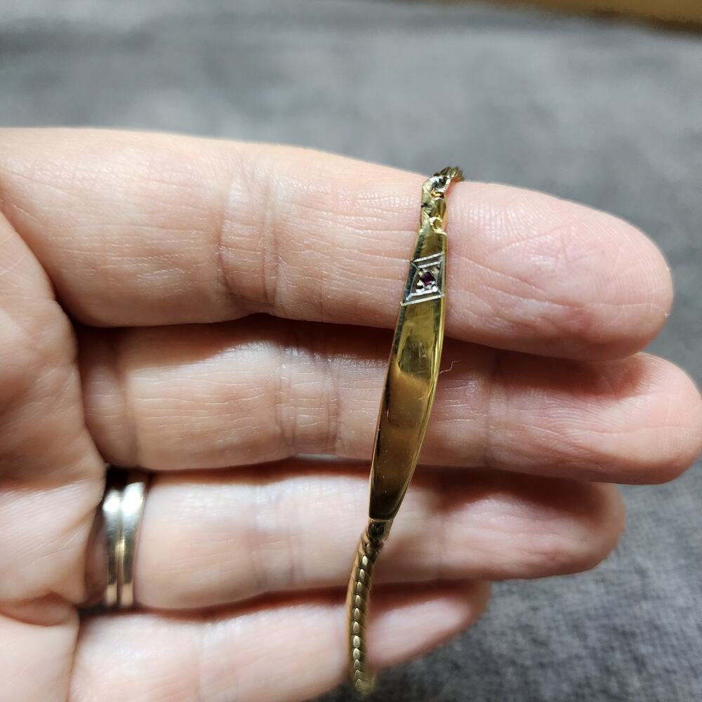 Speidel gold tone ID bracelet not engraved b34